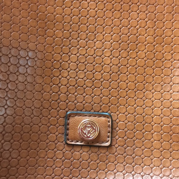 Relic vegan tote with crossbody strap - Picture 3 of 7